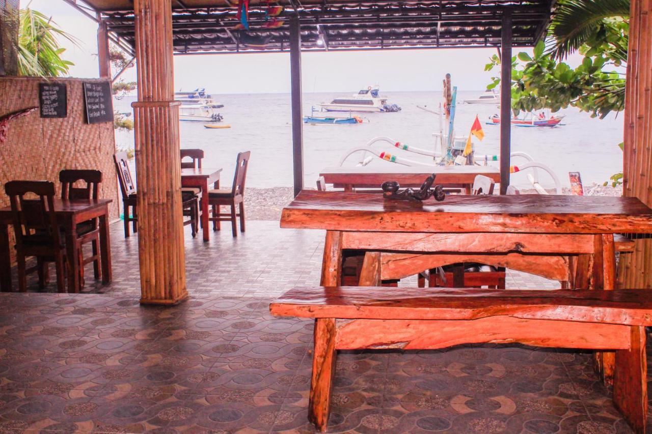 אמד Coconut Beach Bungalows & Warung 2 מראה חיצוני תמונה