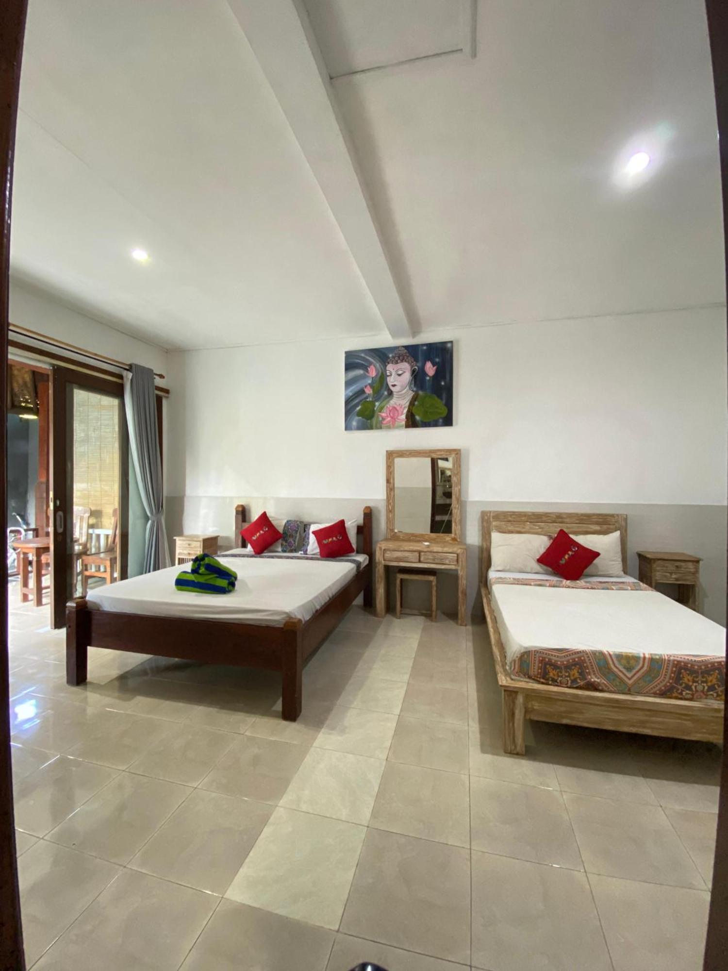 אמד Coconut Beach Bungalows & Warung 2 מראה חיצוני תמונה