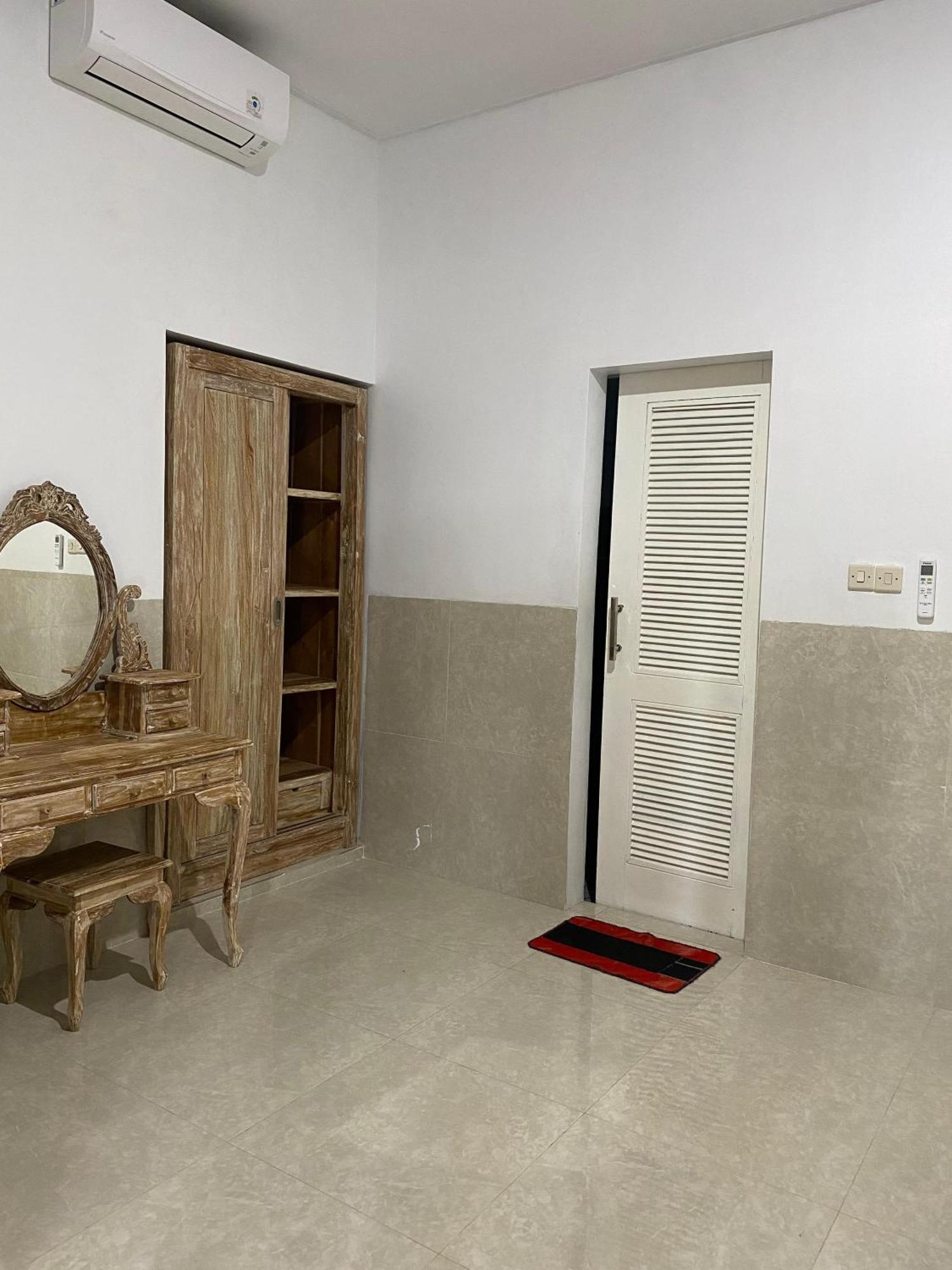 אמד Coconut Beach Bungalows & Warung 2 מראה חיצוני תמונה