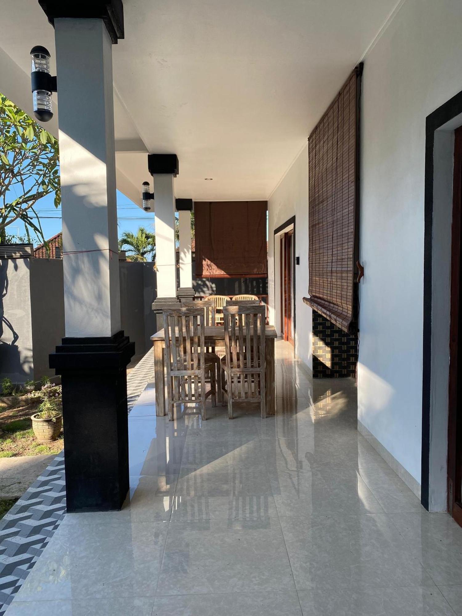 אמד Coconut Beach Bungalows & Warung 2 מראה חיצוני תמונה